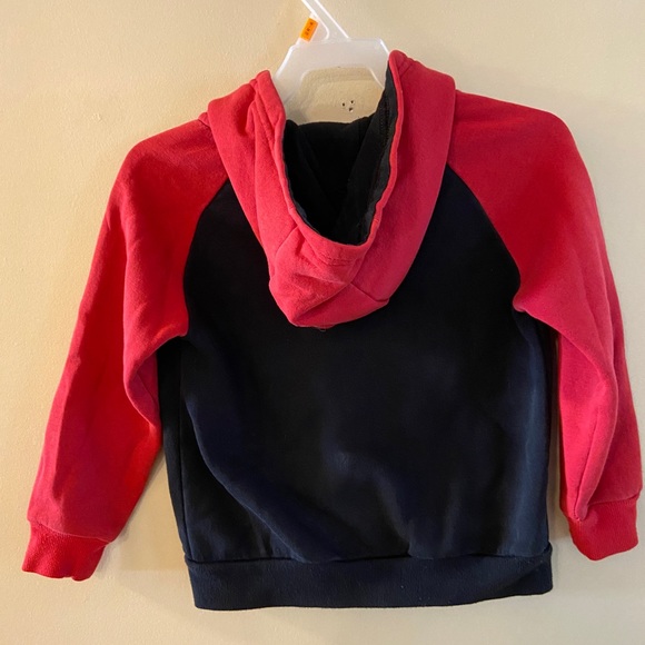 Marvel Spidey black & red zippered hoodie - size 5 - Picture 5 of 6